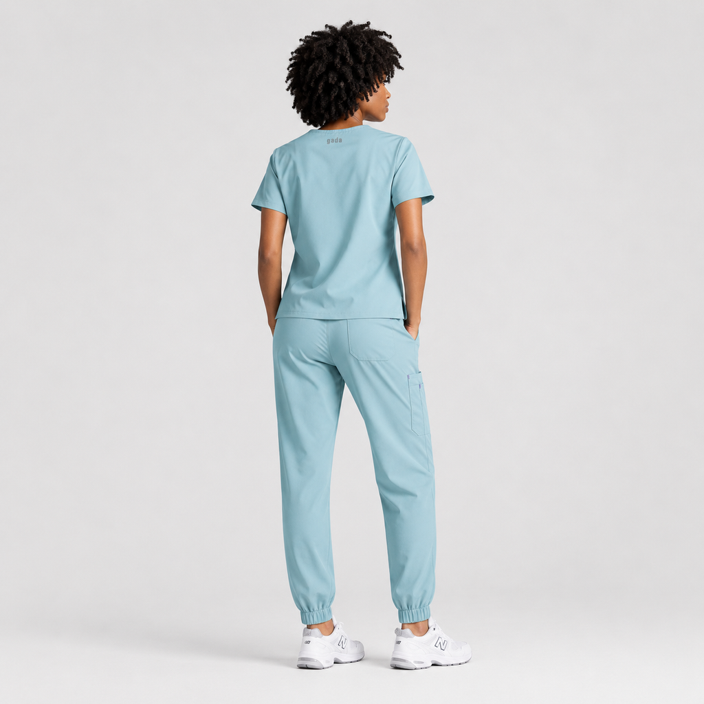 SCRUB GADA MEDICS MUJER — VERDE MENTA CLÍNICO JOGGER